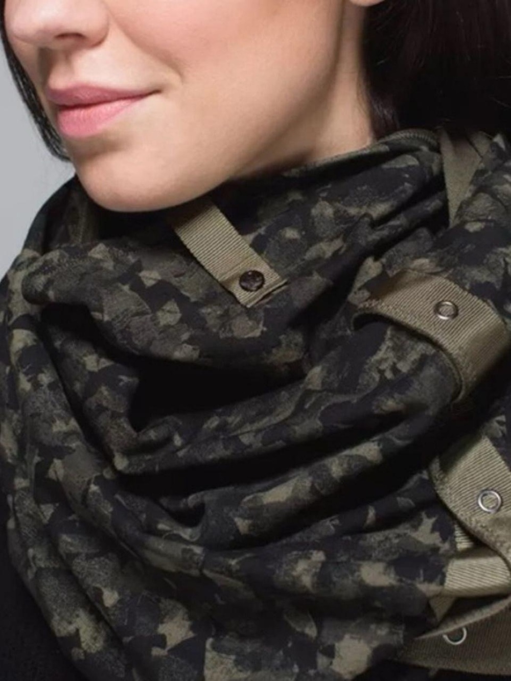 Lululemon Vinyasa Scarf *Cotton
Mystic Jungle Fatigue Green Black - Picture 7 of 7